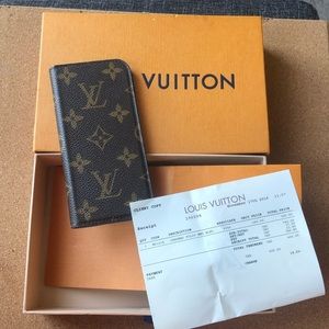 Authentic Louis Vuitton IPhone 6/6S Folio case LV